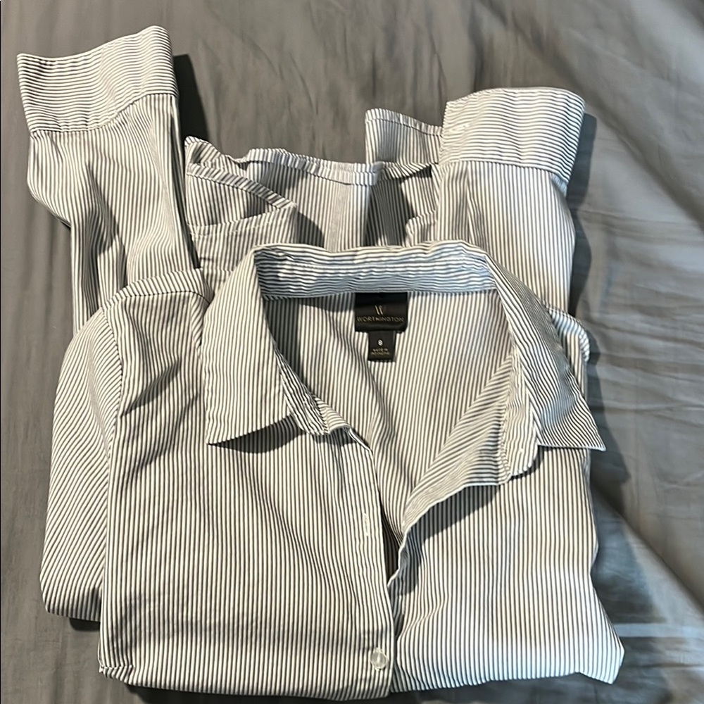Worthington gray Striped Button-Up Shirt sz 8